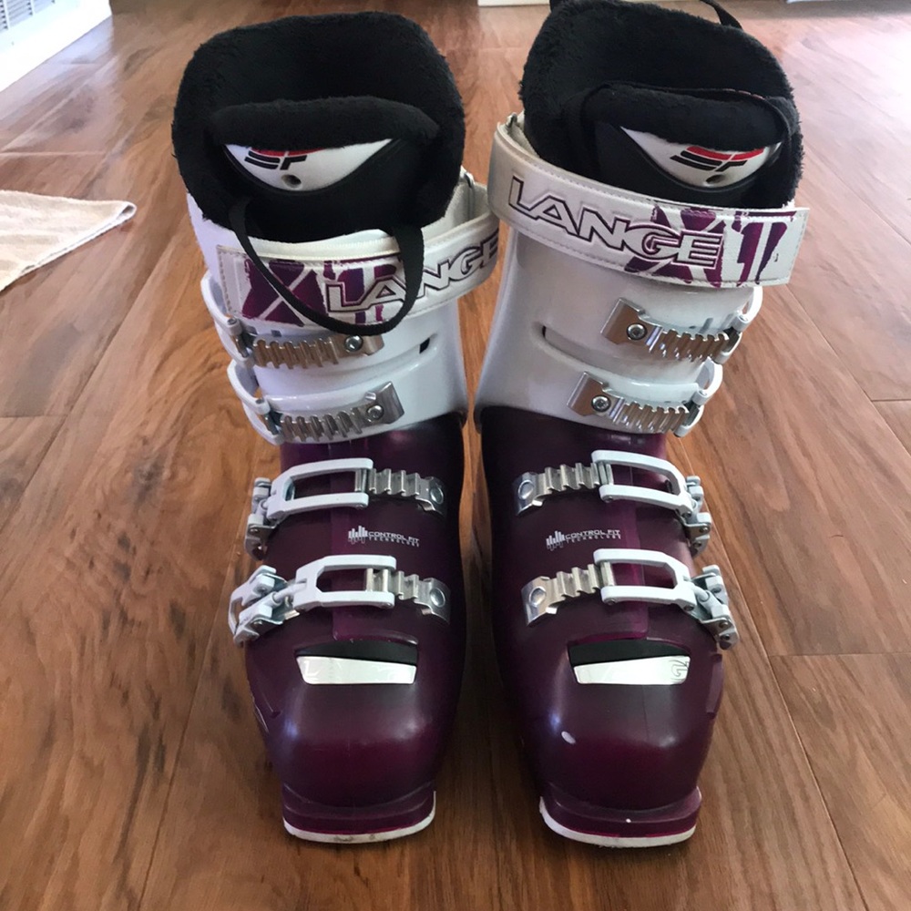 Surefoot Lange Women’s XT ski boots size 9
